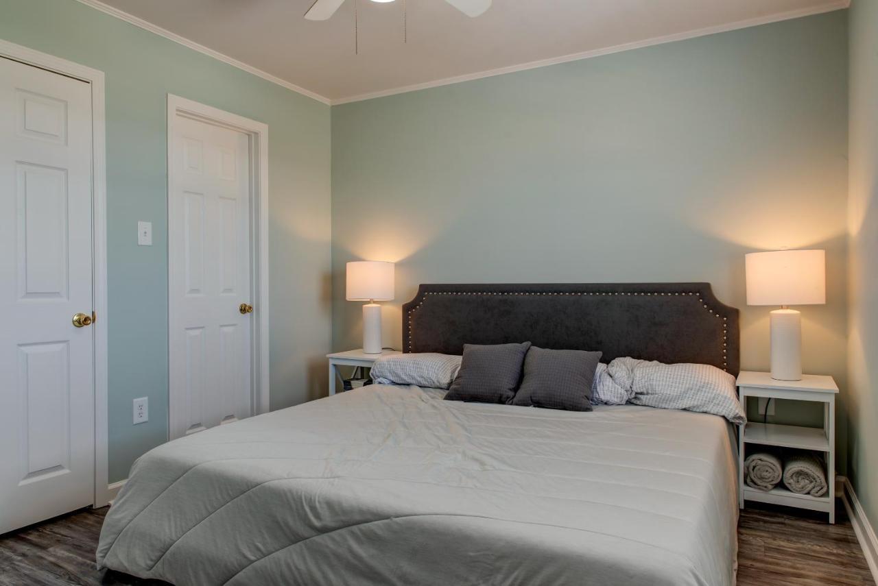 Saltaire - Pet Friendly! Amazing Wrap Around Porch - Steps From The Bay And A Short Walk To The Gulf Home Dauphin Island Exterior photo